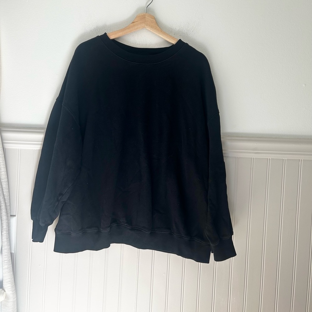 Old Navy Large Tunic Length Black Crewneck Sweatshirt